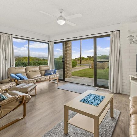 Sun & Surf Aldinga Beach Apartment Exterior photo