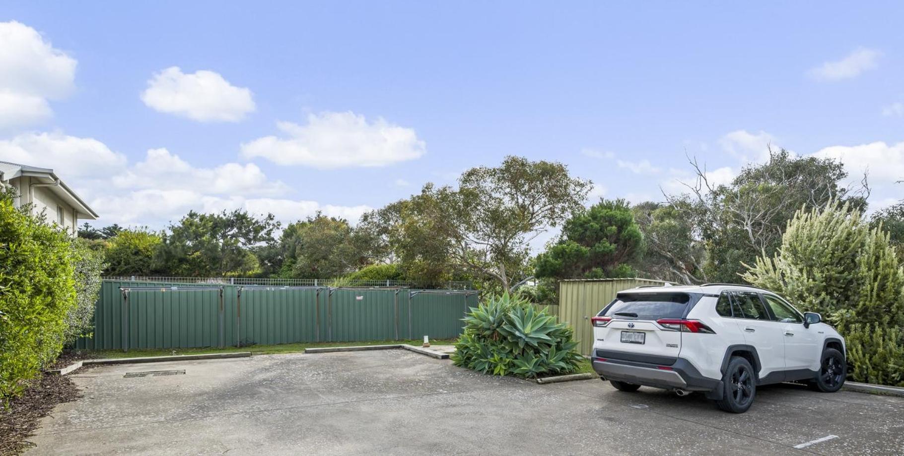 Sun & Surf Aldinga Beach Apartment Exterior photo